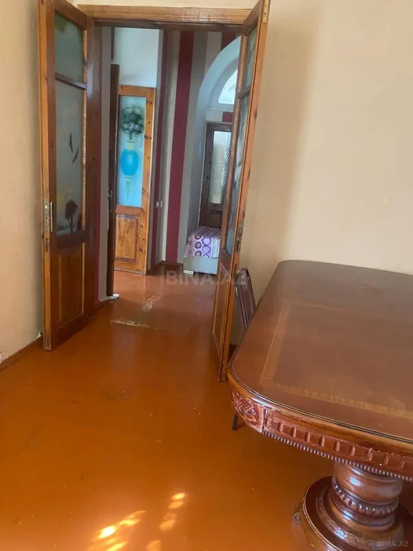 Kirayə verilir 4 otaqlı mənzil 80 m²