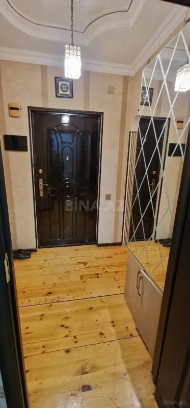 Satılır 2 otaqlı mənzil 68 m²