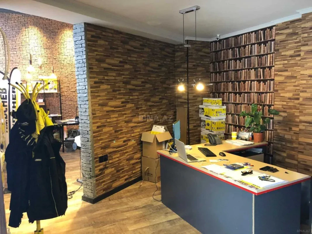 Satılır 3 otaqlı ofis 105 m²