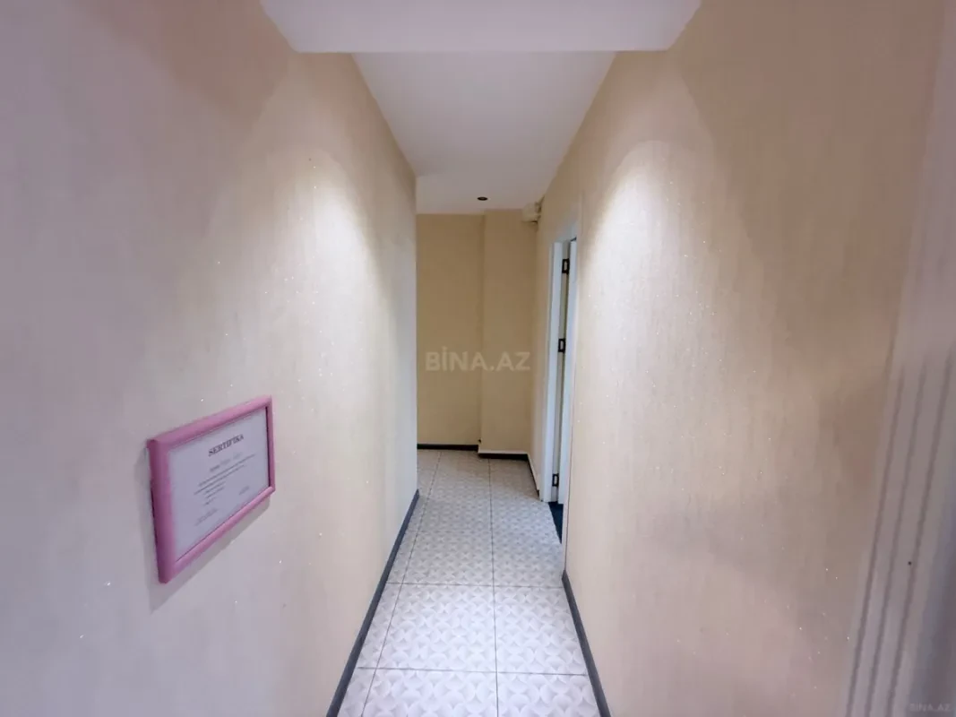 Satılır 6 otaqlı ofis 176.2 m²