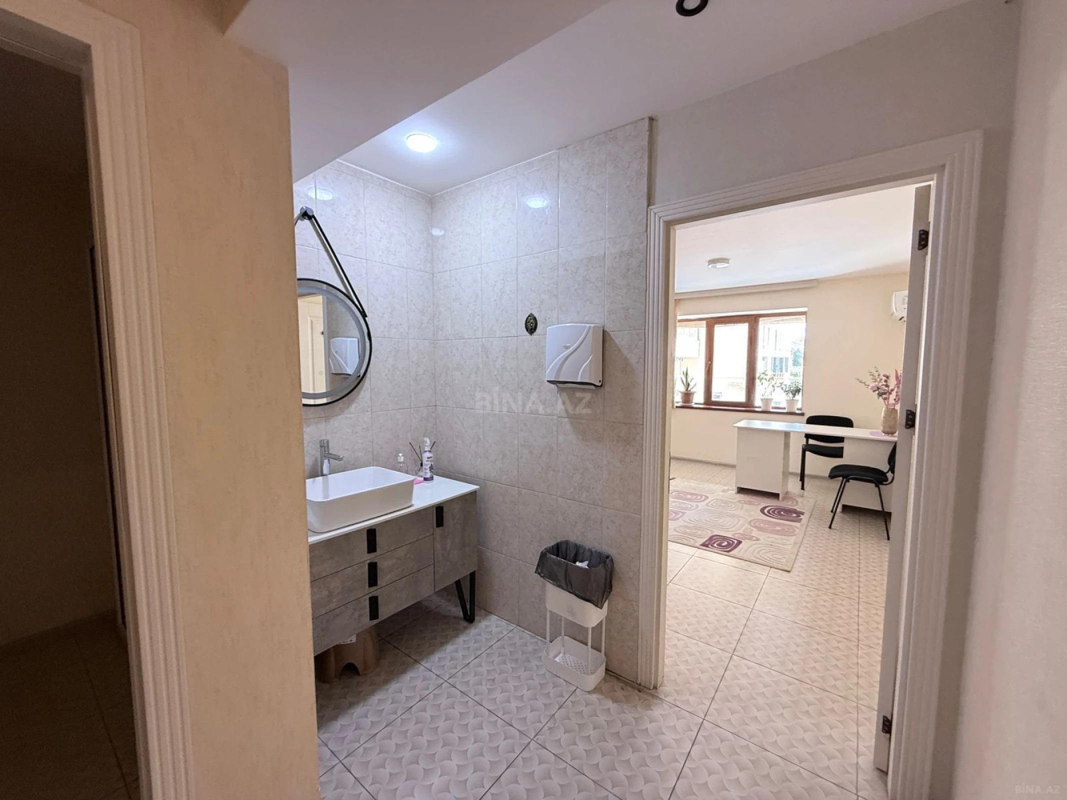 Satılır 6 otaqlı ofis 176.2 m²
