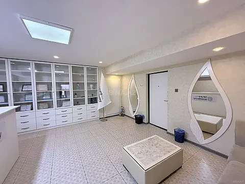 Satılır 6 otaqlı ofis 176.2 m²