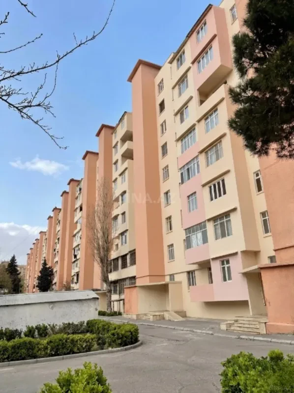 Satılır 5 otaqlı mənzil 120 m²
