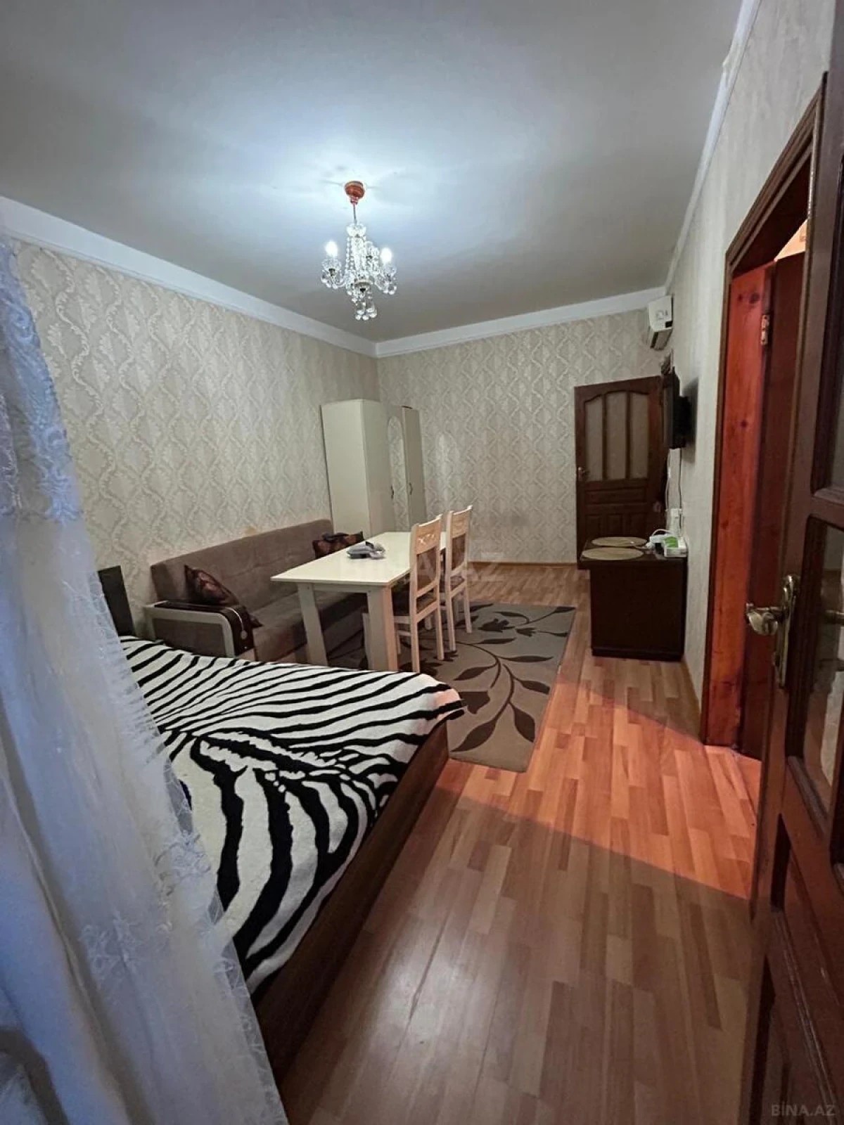 Satılır 1 otaqlı mənzil 35 m²