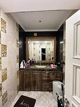 Kirayə verilir 3 otaqlı mənzil 150 m²