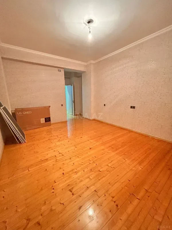 Satılır 5 otaqlı mənzil 160 m²