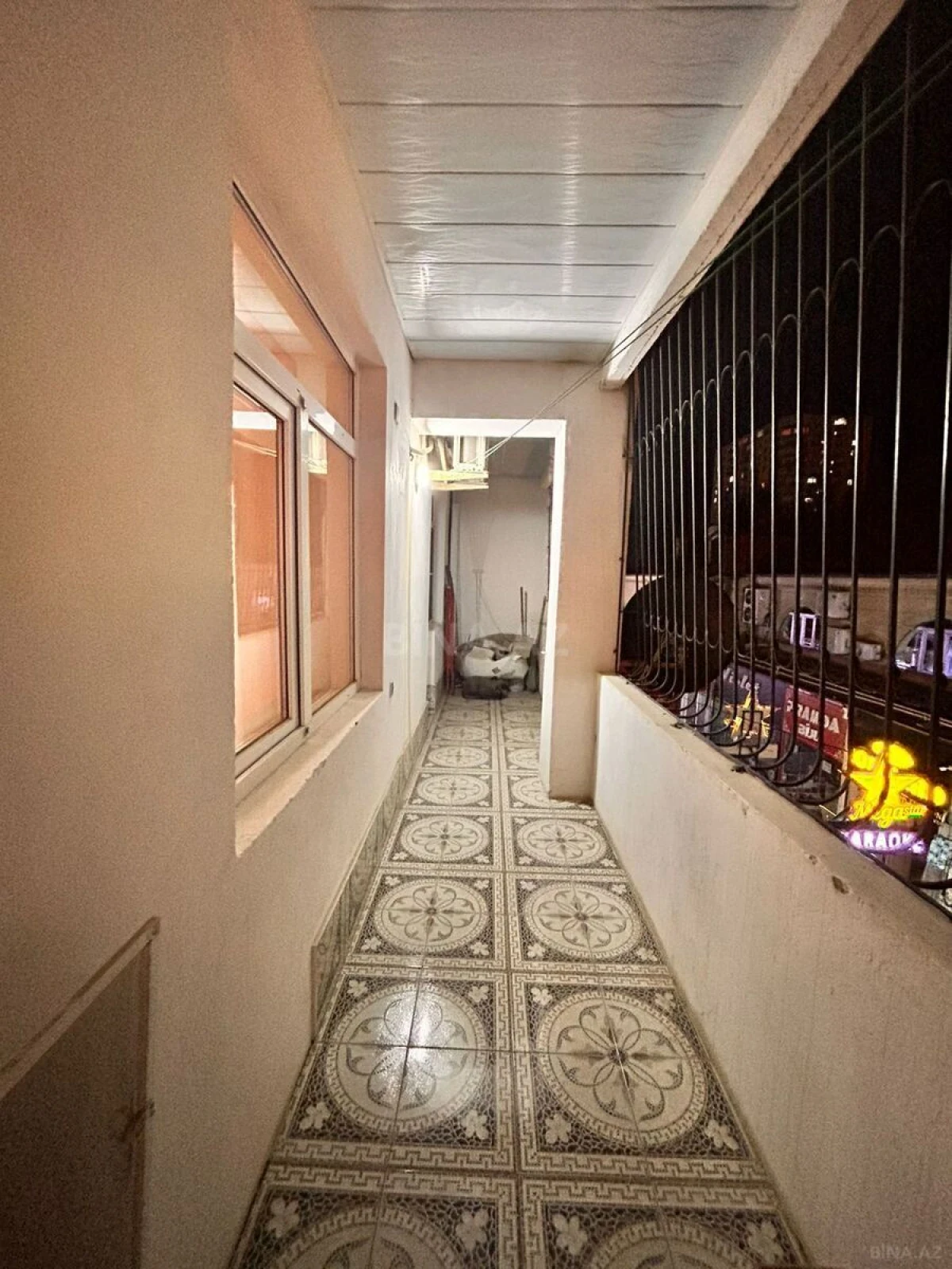 Satılır 5 otaqlı mənzil 160 m²