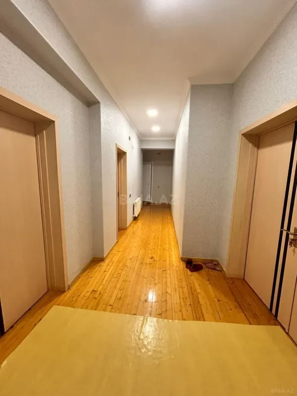 Satılır 5 otaqlı mənzil 160 m²