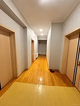 Satılır 5 otaqlı mənzil 160 m²