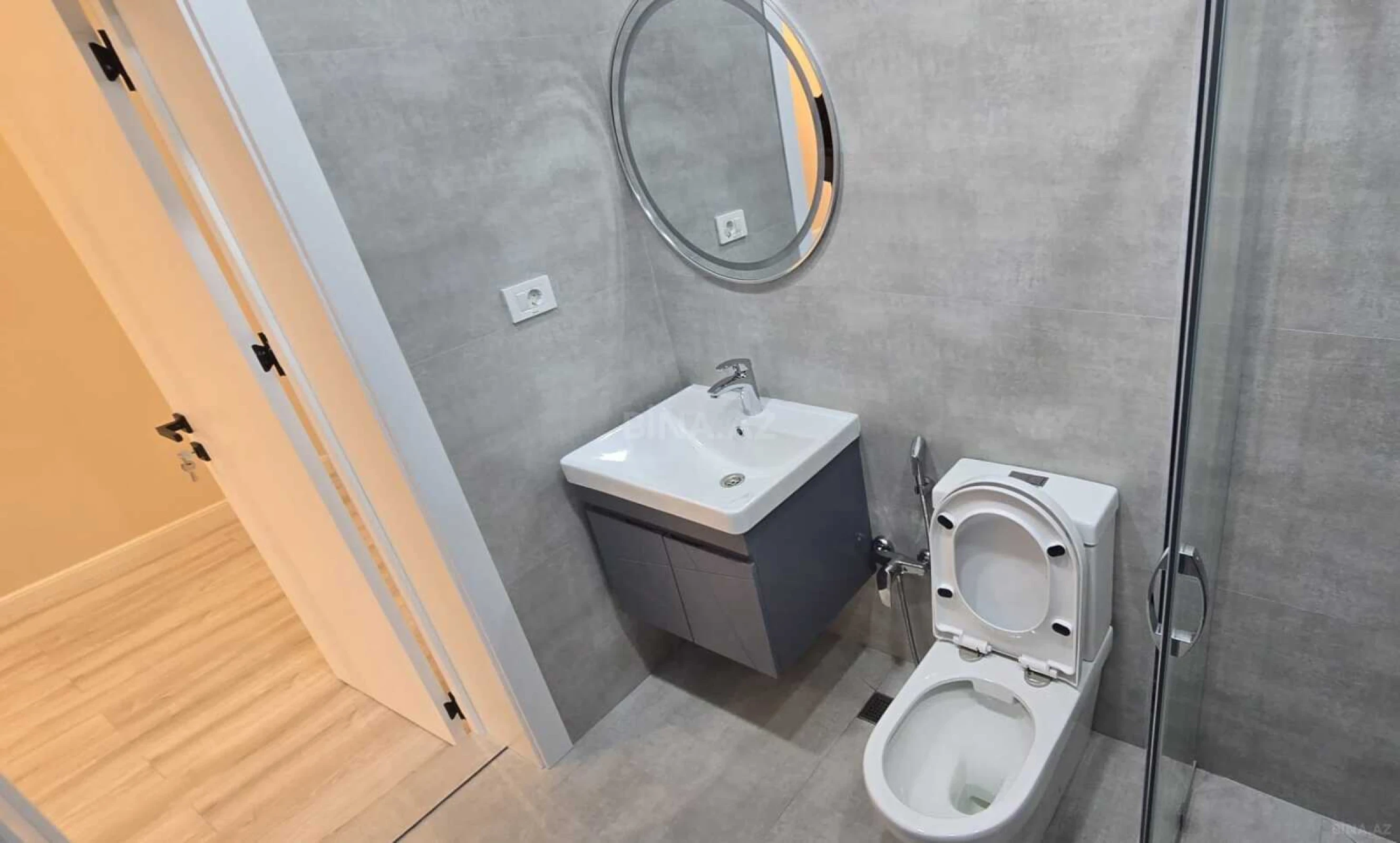 Satılır 2 otaqlı mənzil 55 m²