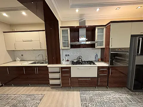 Kirayə verilir obyekt 100 m²