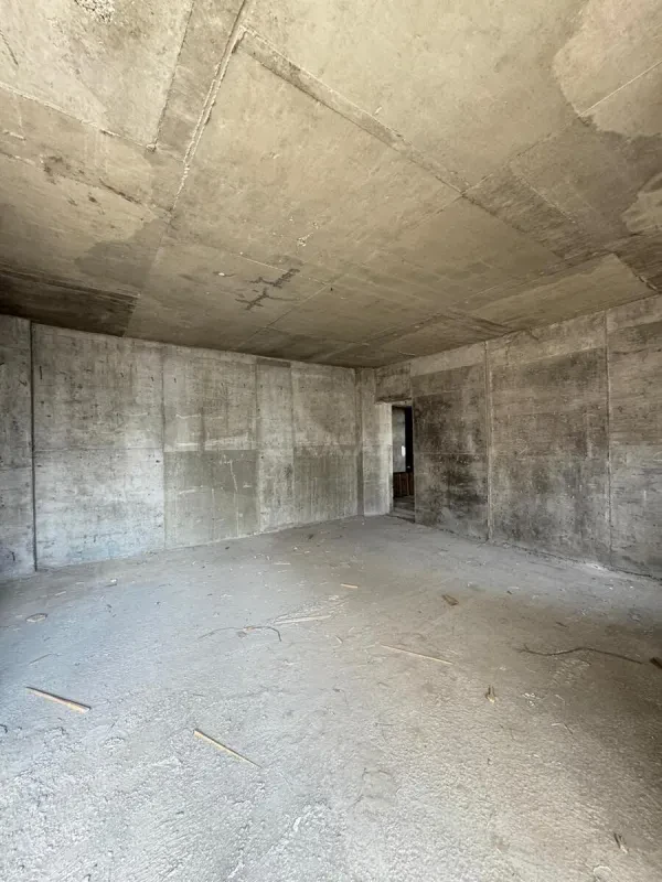 Satılır 3 otaqlı mənzil 130 m²
