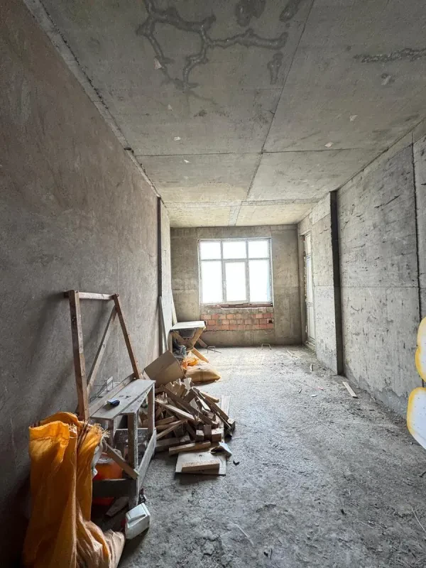 Satılır 3 otaqlı mənzil 130 m²