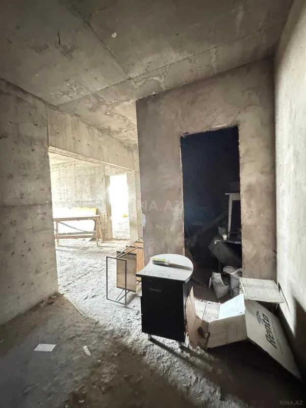 Satılır 3 otaqlı mənzil 130 m²