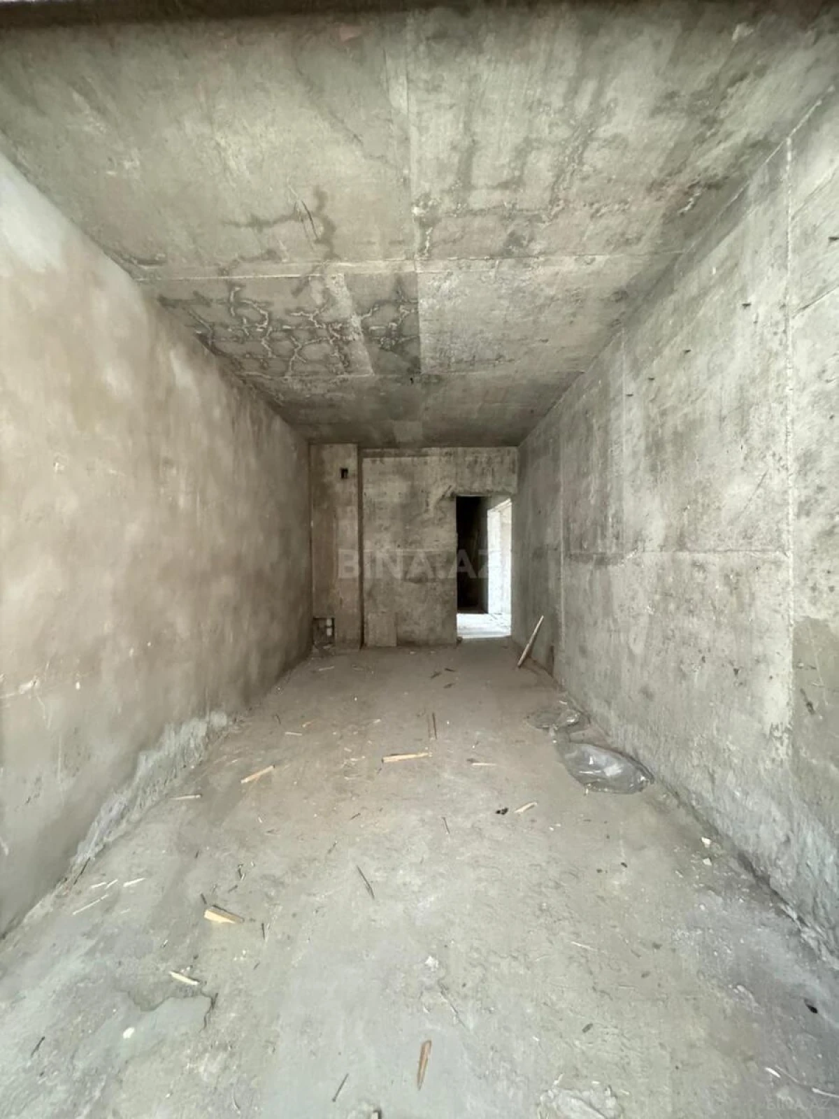 Satılır 3 otaqlı mənzil 130 m²