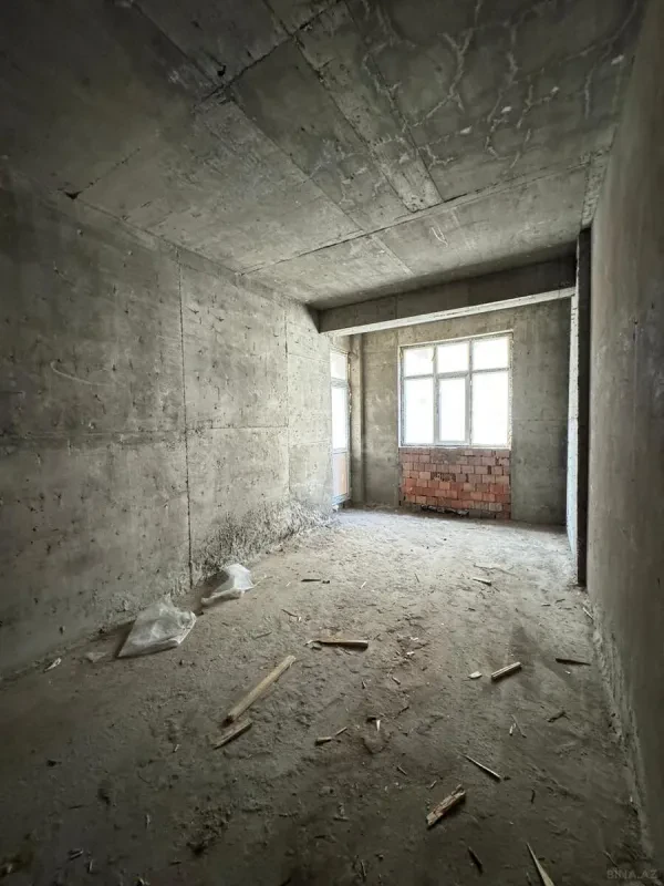 Satılır 3 otaqlı mənzil 130 m²