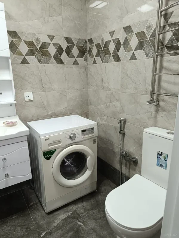 Kirayə verilir 2 otaqlı mənzil 55 m²