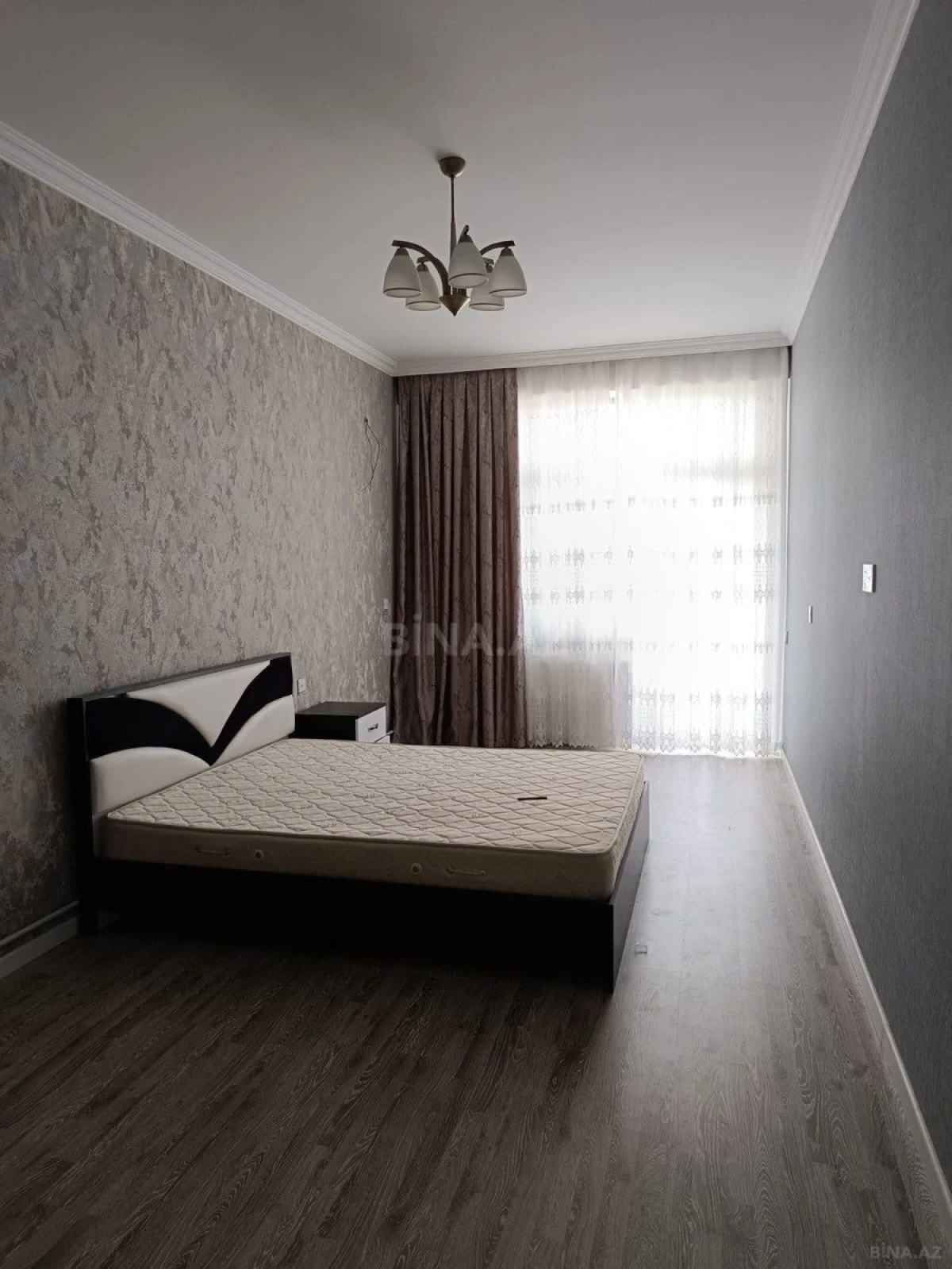 Kirayə verilir 2 otaqlı mənzil 55 m²