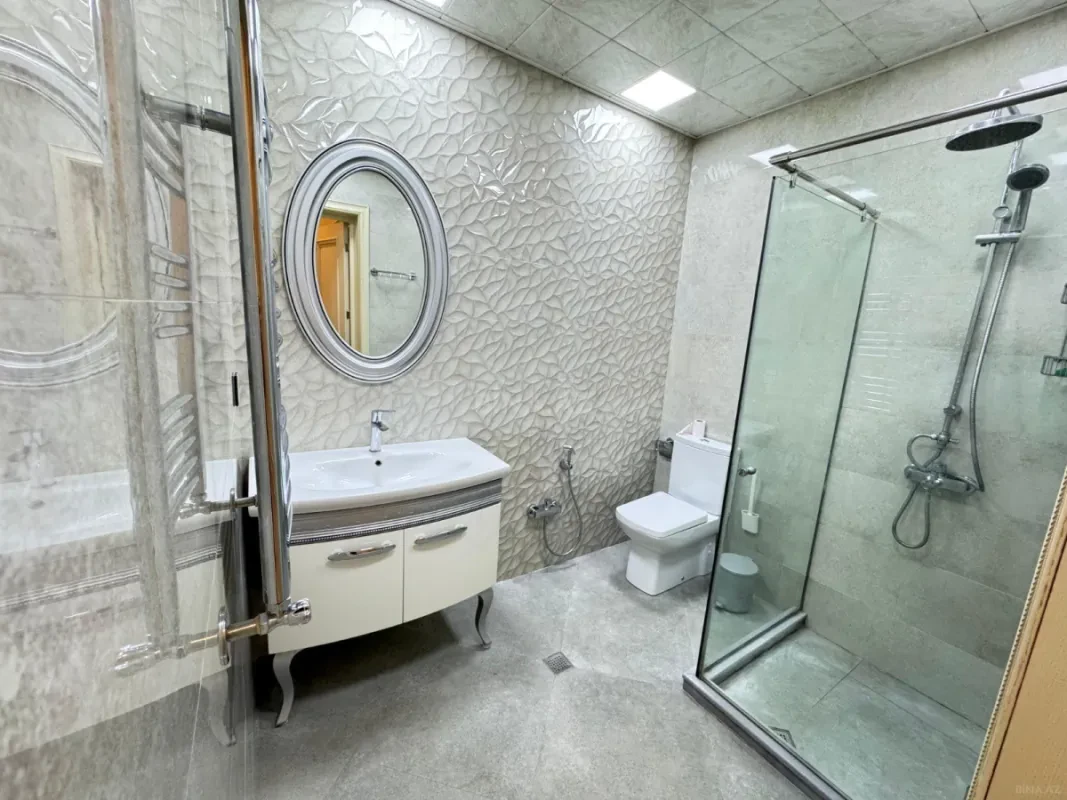 Kirayə verilir 2 otaqlı mənzil 100 m²