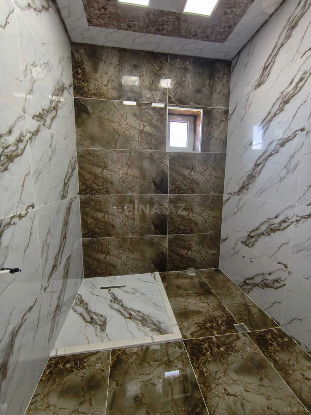 Satılır 4 otaqlı həyət evi 130 m²