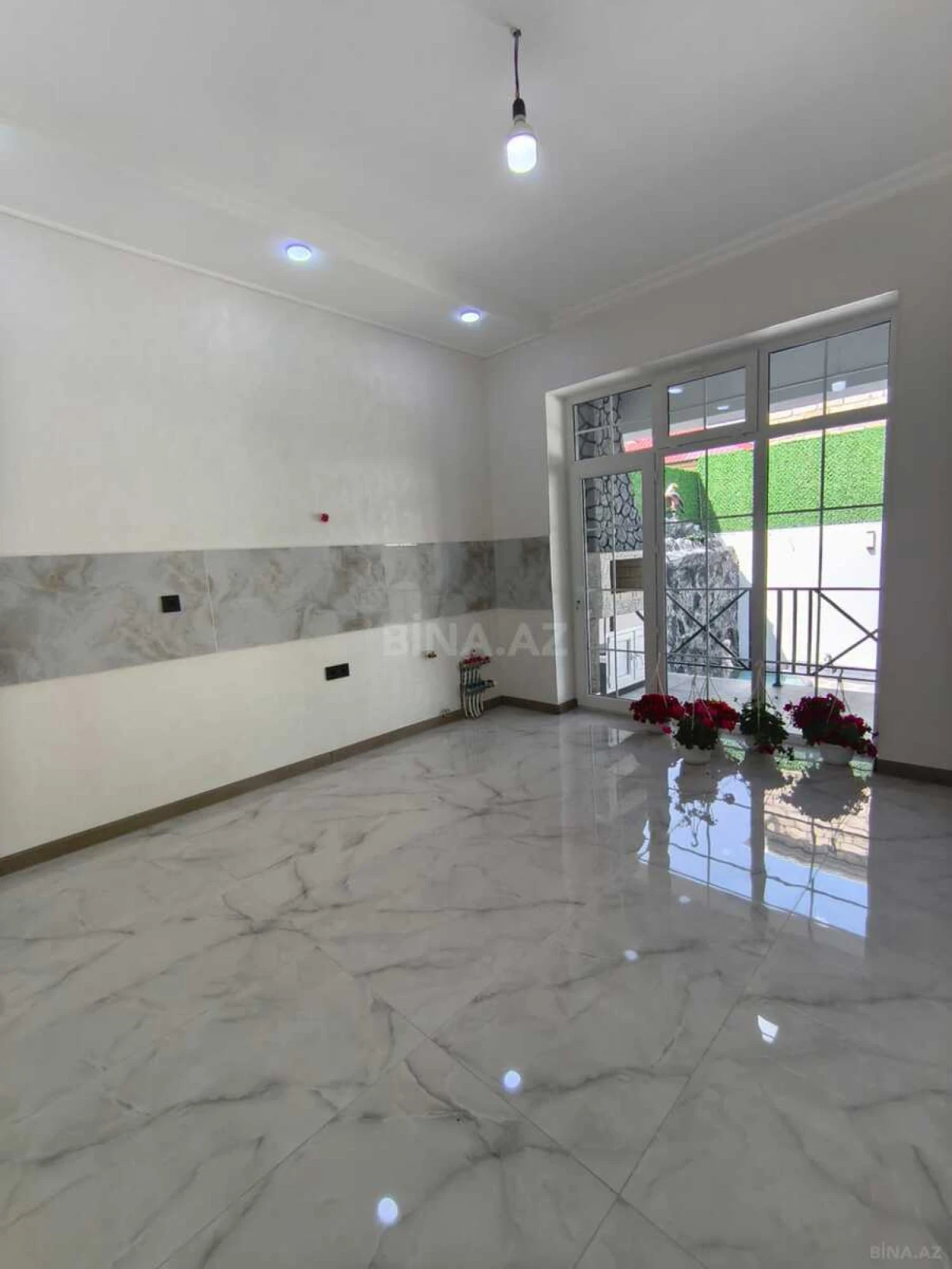 Satılır 4 otaqlı həyət evi 130 m²