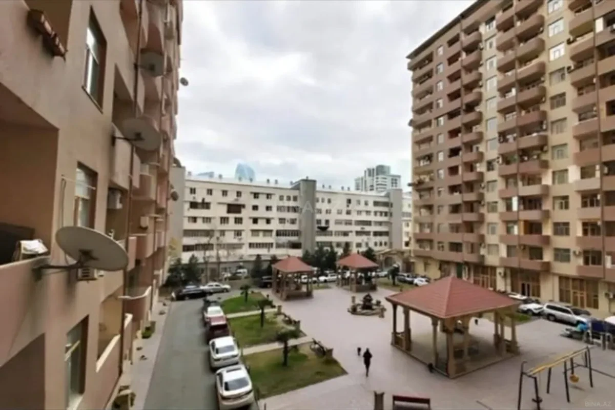 Kirayə verilir 5 otaqlı ofis 192 m²