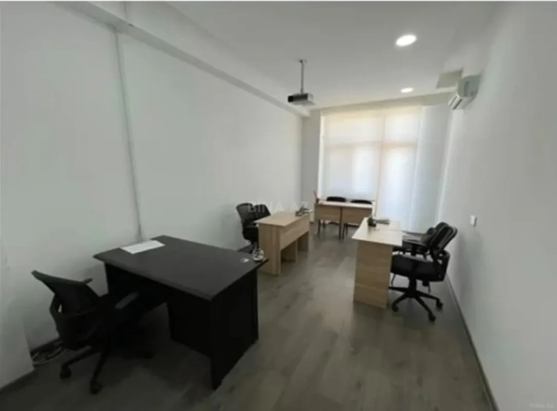 Kirayə verilir 5 otaqlı ofis 192 m²