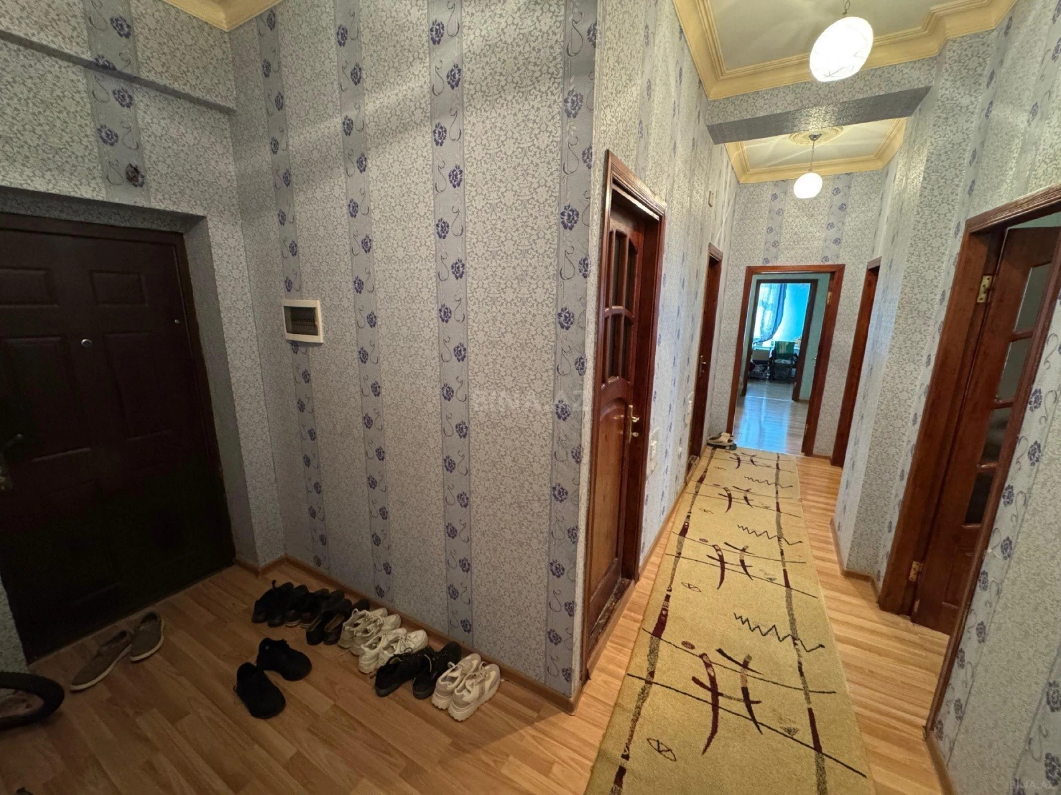 Satılır 4 otaqlı mənzil 103 m²