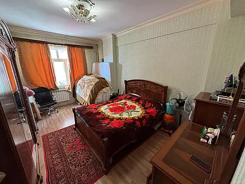 Satılır 4 otaqlı mənzil 103 m²
