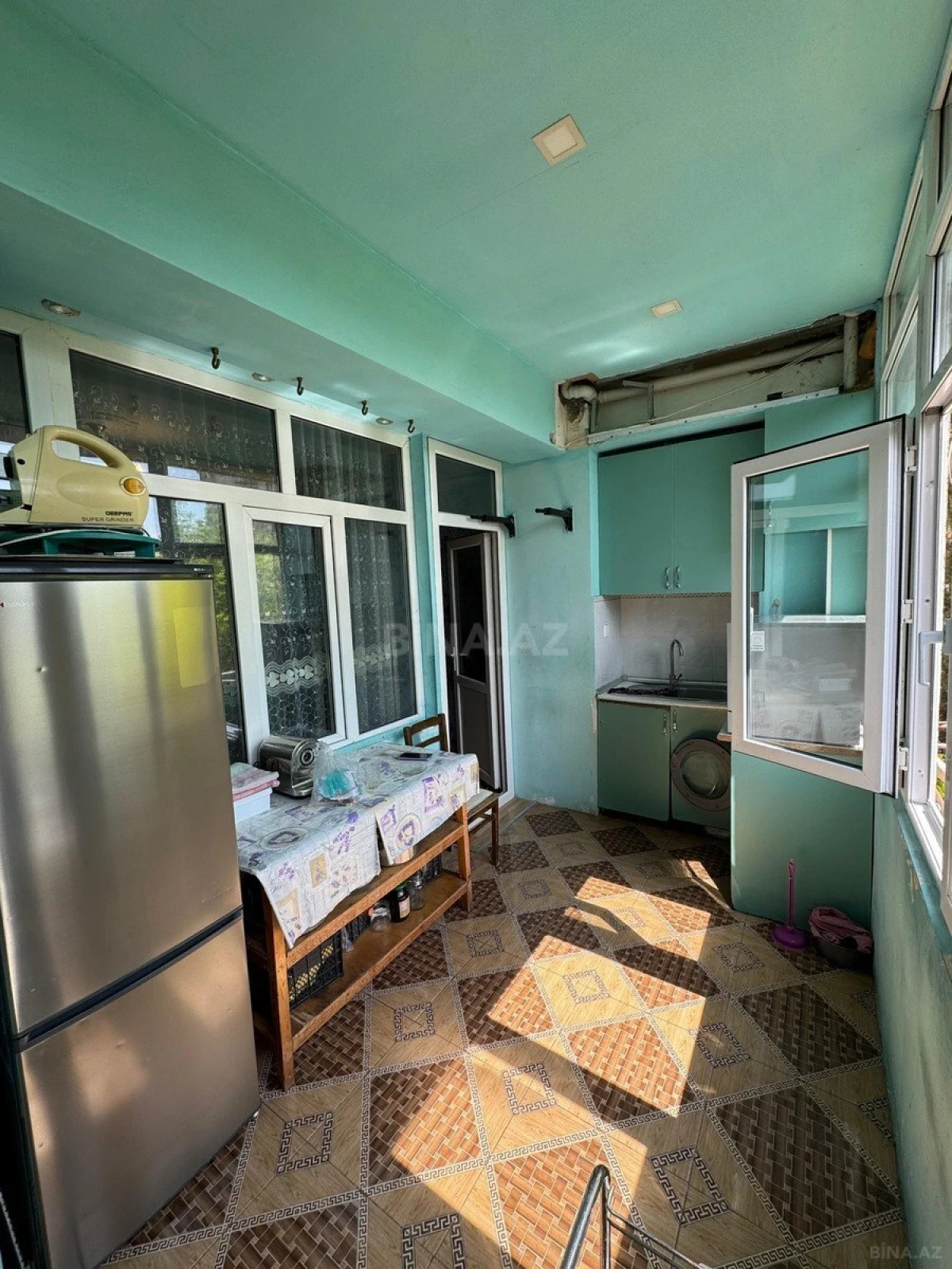 Satılır 4 otaqlı mənzil 103 m²