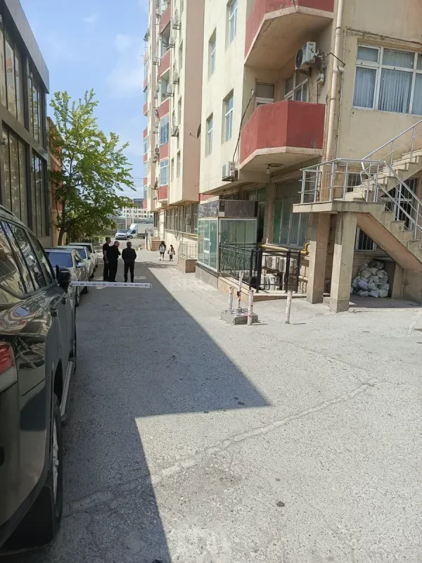 Satılır obyekt 90 m²