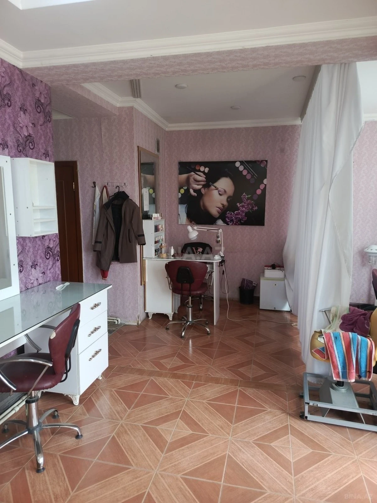 Satılır obyekt 90 m²