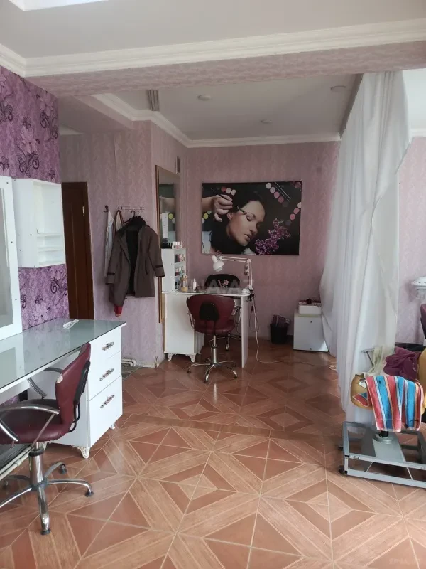 Satılır obyekt 90 m²