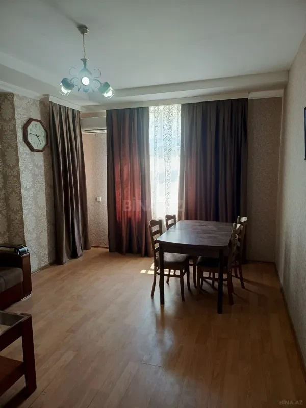Satılır obyekt 90 m²