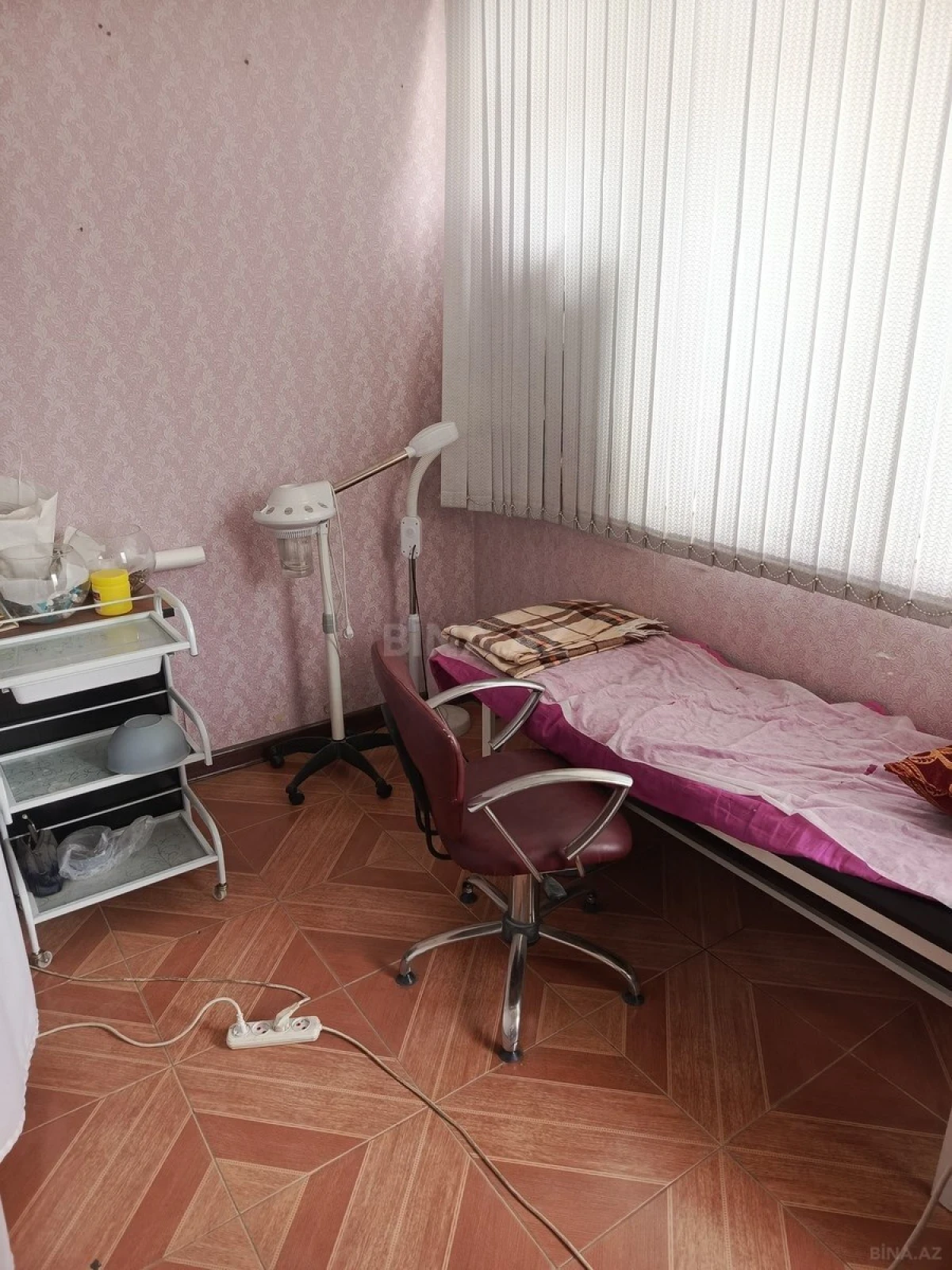 Satılır obyekt 90 m²