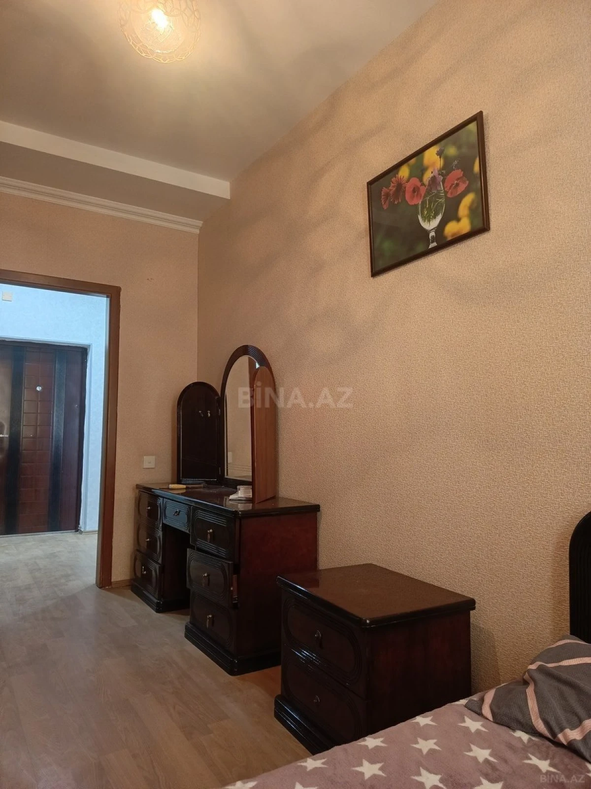 Satılır obyekt 90 m²