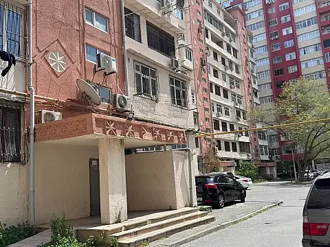 Satılır 3 otaqlı mənzil 68 m²