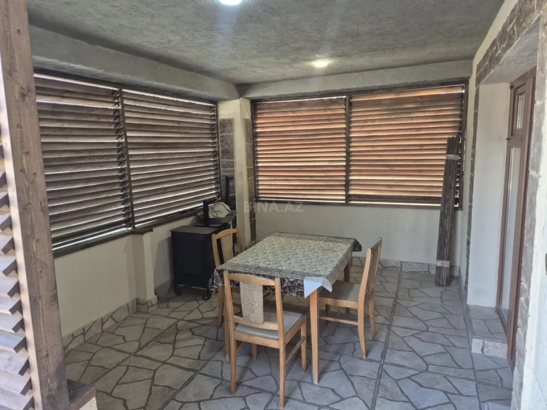 Kirayə verilir 4 otaqlı həyət evi 120 m²