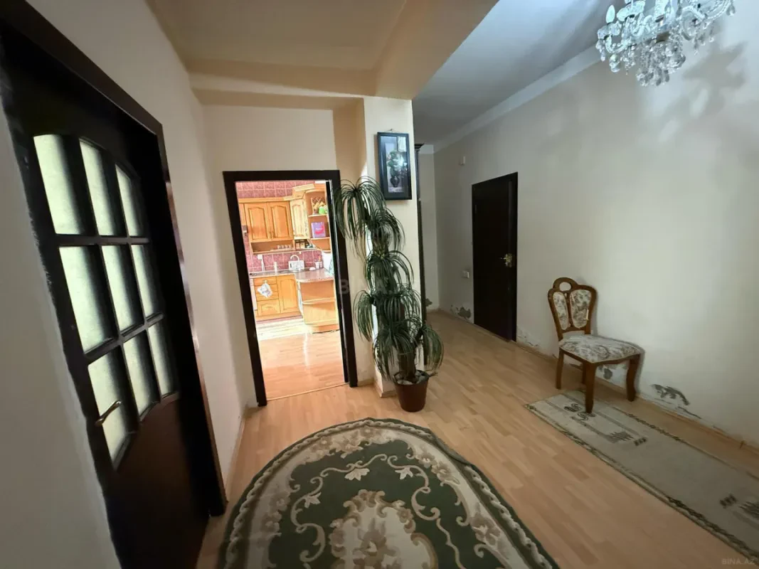 Satılır 2 otaqlı mənzil 91 m²