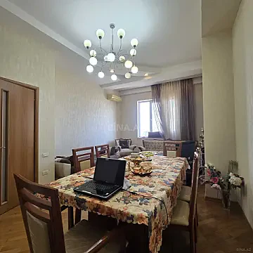 Satılır 2 otaqlı mənzil 90 m²