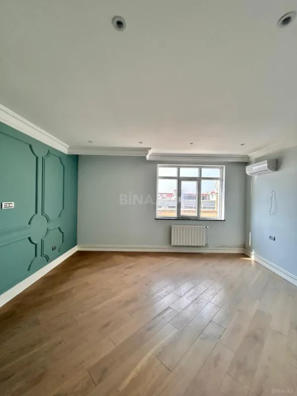 Satılır 12 otaqlı mənzil 1000 m²