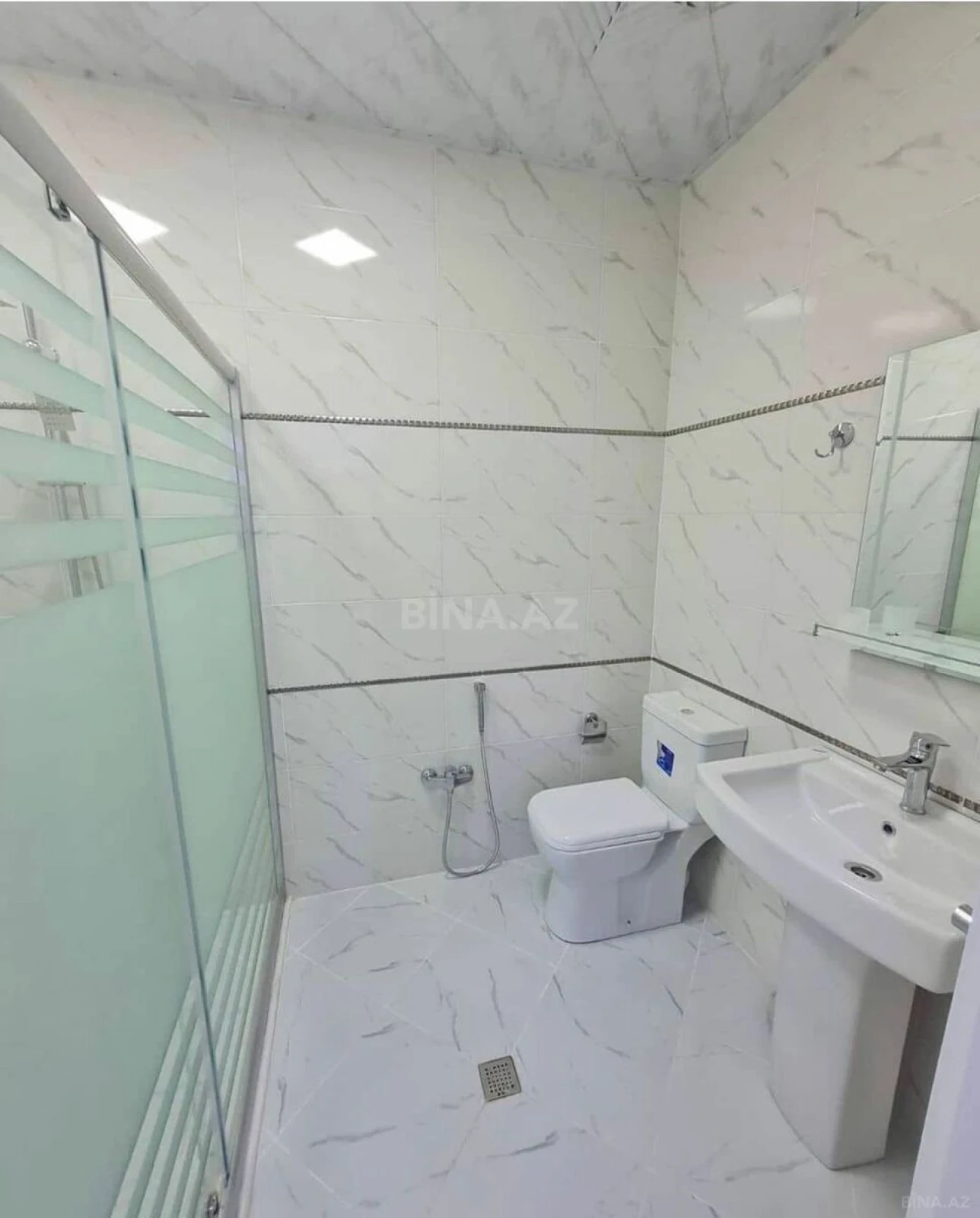 Satılır 2 otaqlı mənzil 80 m²