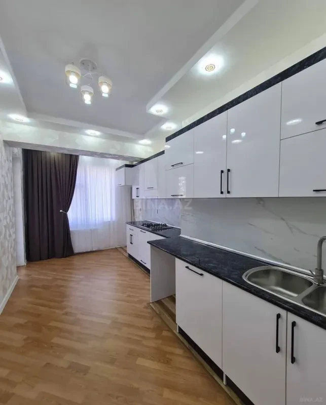 Satılır 2 otaqlı mənzil 80 m²