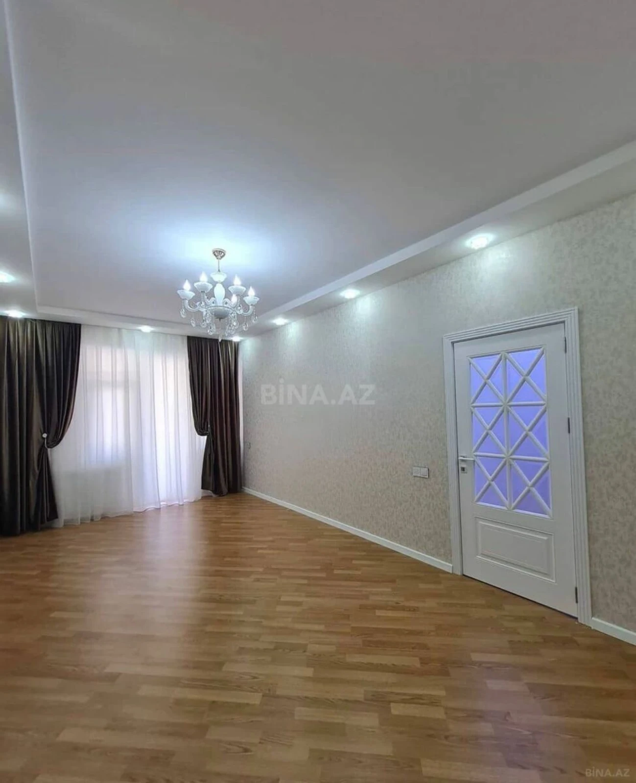 Satılır 2 otaqlı mənzil 80 m²
