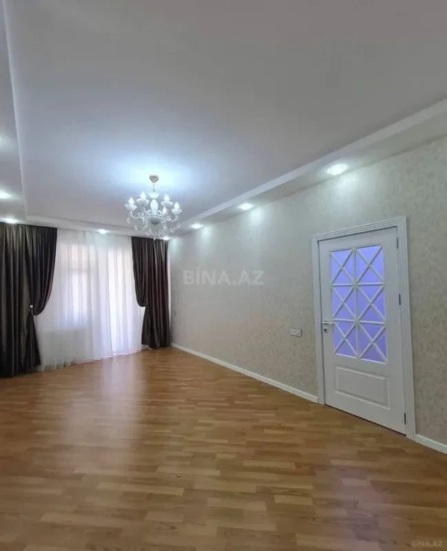 Satılır 2 otaqlı mənzil 80 m²