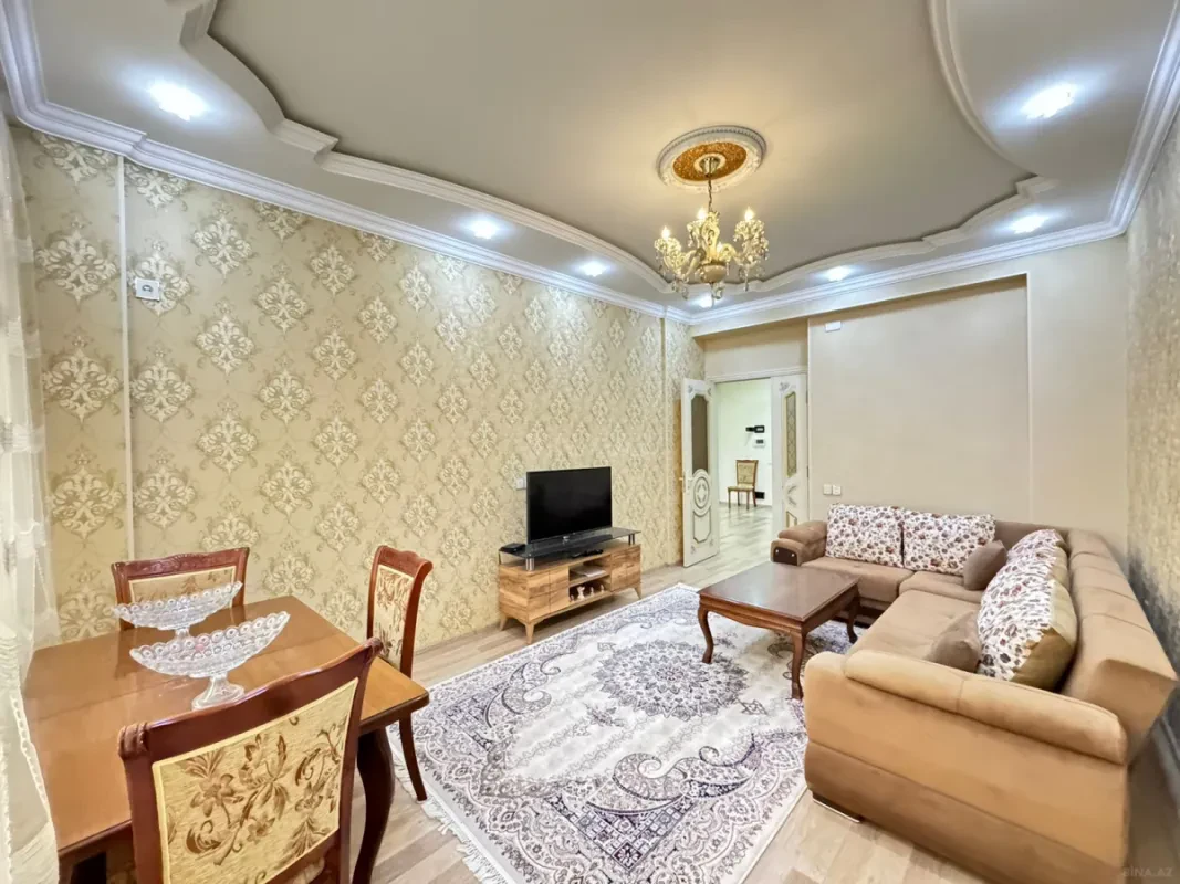 Kirayə verilir 2 otaqlı mənzil 114 m²