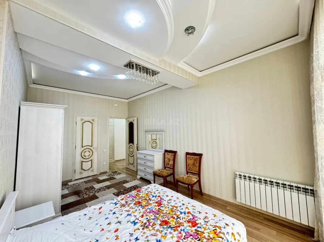 Kirayə verilir 2 otaqlı mənzil 114 m²