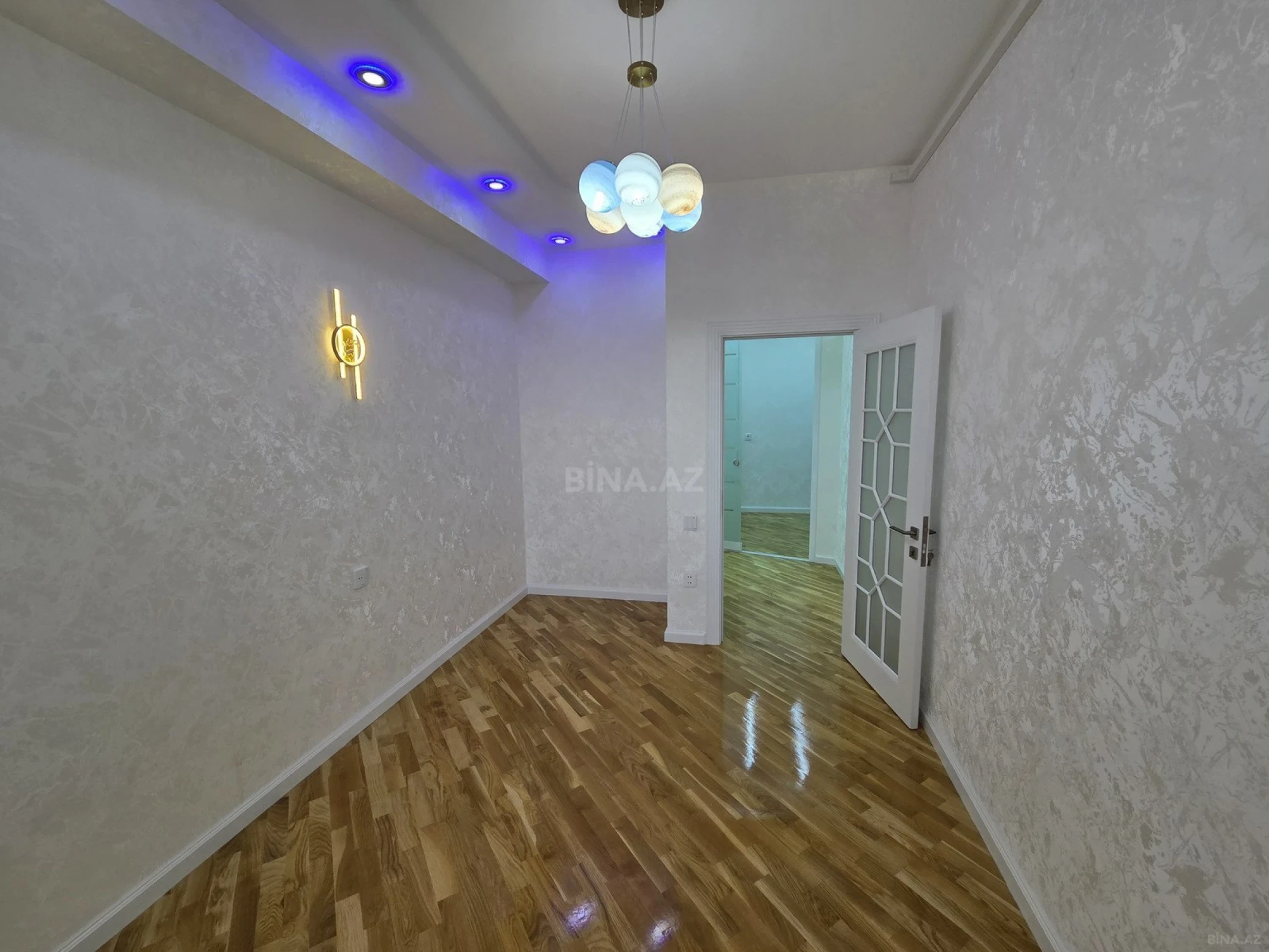Satılır 3 otaqlı mənzil 100 m²