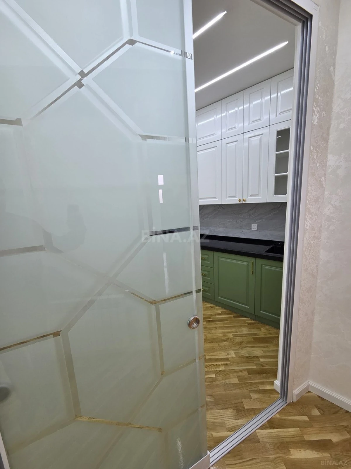 Satılır 3 otaqlı mənzil 100 m²