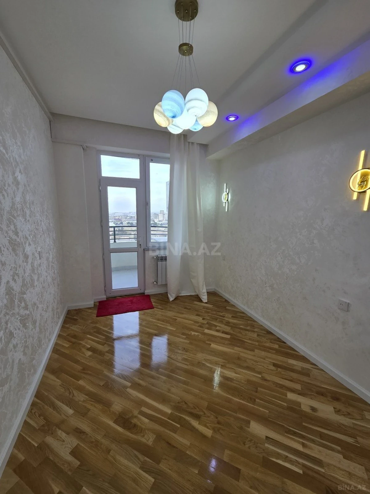 Satılır 3 otaqlı mənzil 100 m²